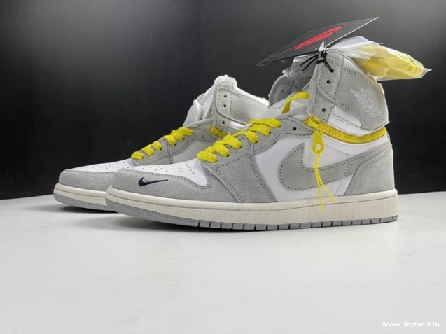 1 High Air Light Smoke Switch Jordan CW6576-100 0625